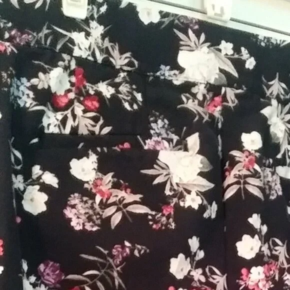 👖🌸💐LANE BRYANT Allie Ruffle Hem Floral Ankle Pants | Size 14 - Picture 7 of 10